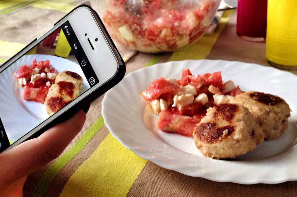 E’ la moda del momento | Fotografare il cibo non è da pazzi, ma da professionisti